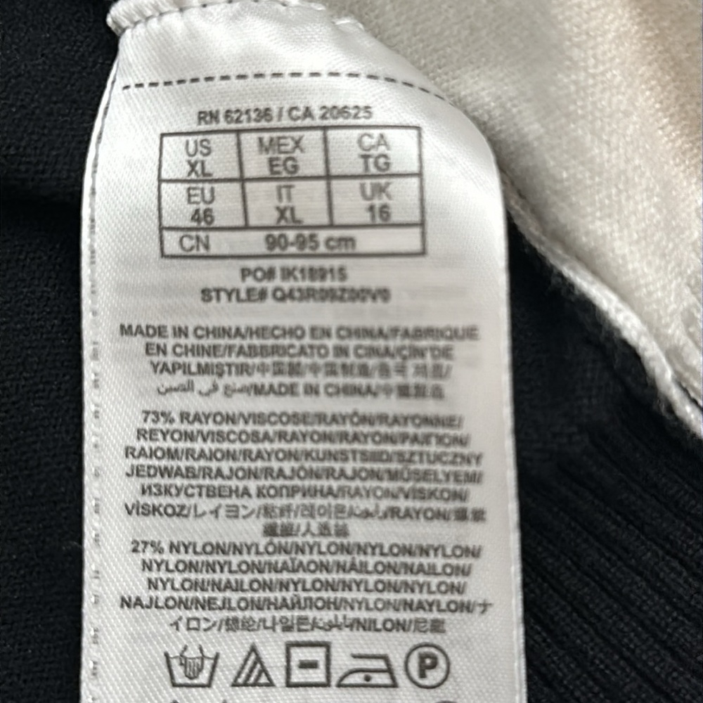 Guess Long Sleeve Color block Sweater - Picture 6 of 6